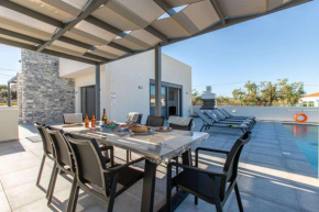 Sage Villa by Vintage Travel